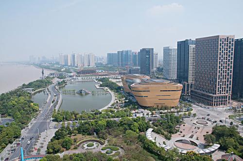 杭州高新區(qū)（濱江）加速駛?cè)氘a(chǎn)業(yè)“新藍?！? /></a>
          <h3><a href=