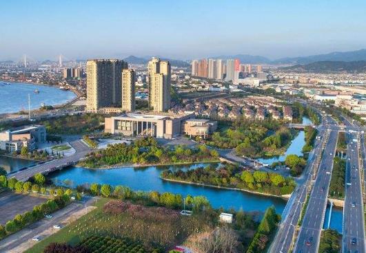 載體建設(shè)，“強實體”期待崛起“強平臺”